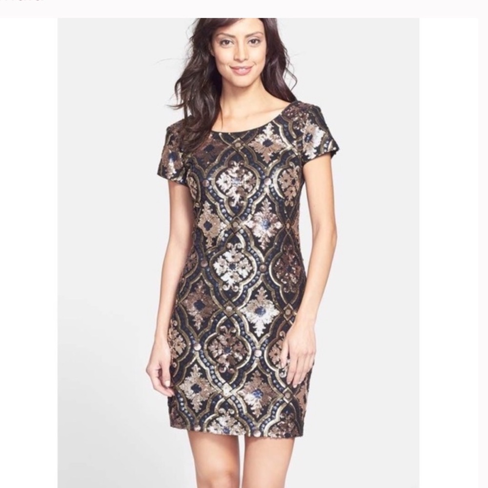 Maia golden opra Sequin Black & Gold Mini Dress Short Sleeve size8